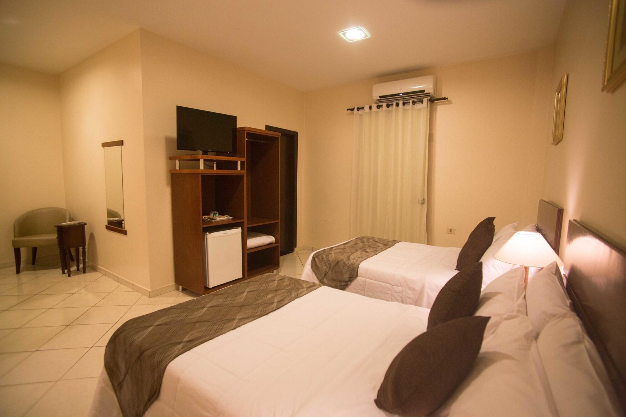 Asuncion Gran Hotel Ciudad del Este Bagian luar foto