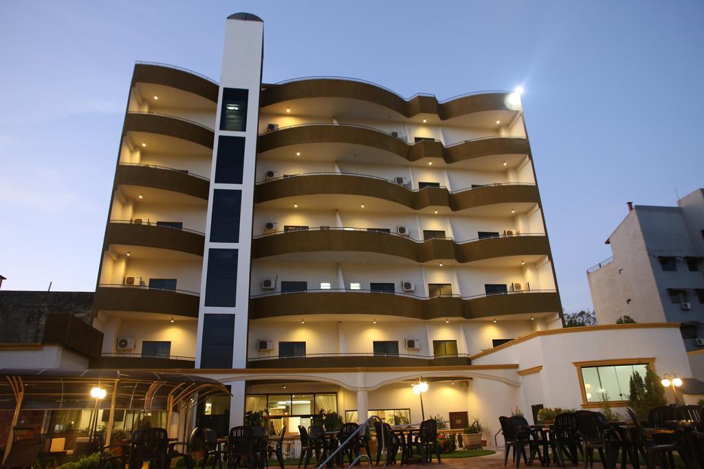 Asuncion Gran Hotel Ciudad del Este Bagian luar foto